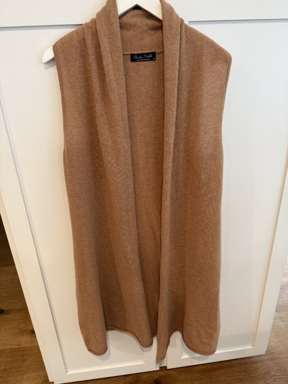 Alashan Sleeveless Cashmere Duster